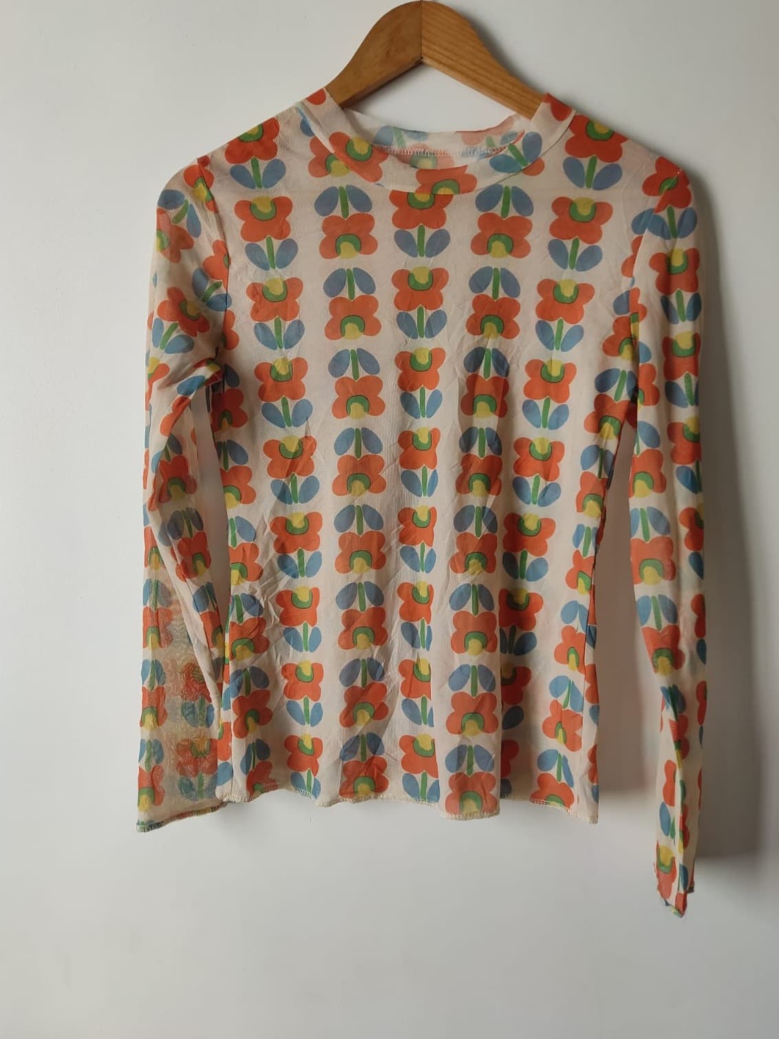 Retro Daisy Mesh Full Sleeve Top